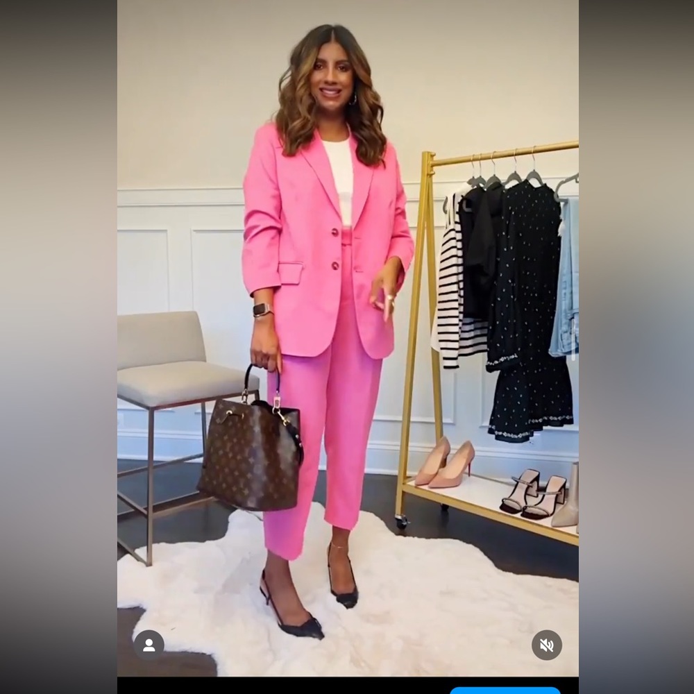 H&M pink suit set. Gently worn and in great condition.
